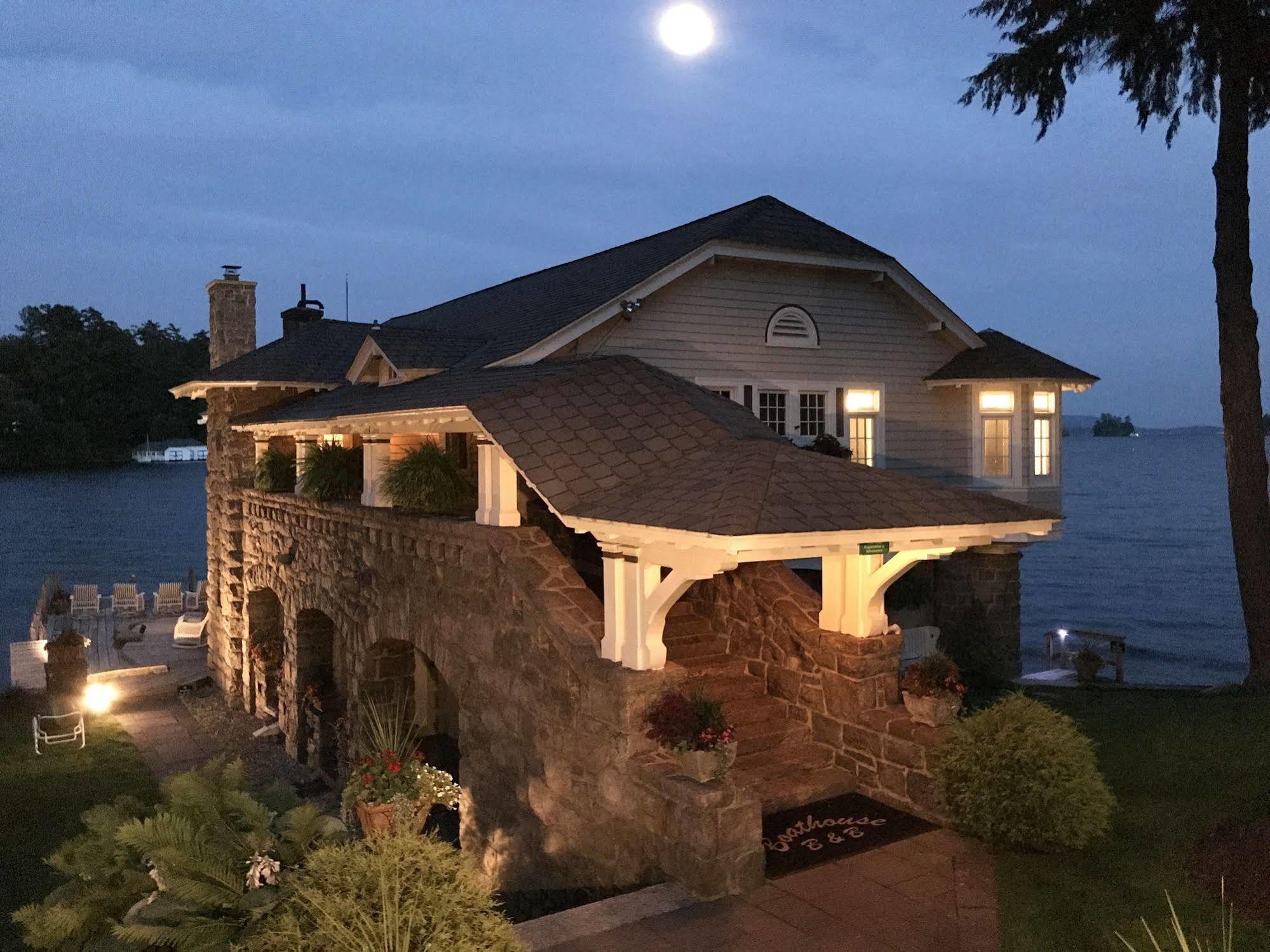 Lake George Boathouse Waterfront Lodging Bolton Landing Exteriör bild