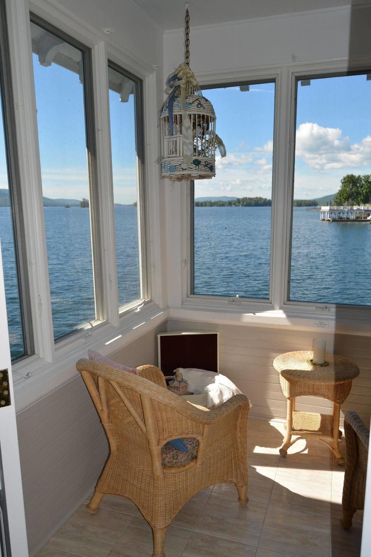 Lake George Boathouse Waterfront Lodging Bolton Landing Exteriör bild