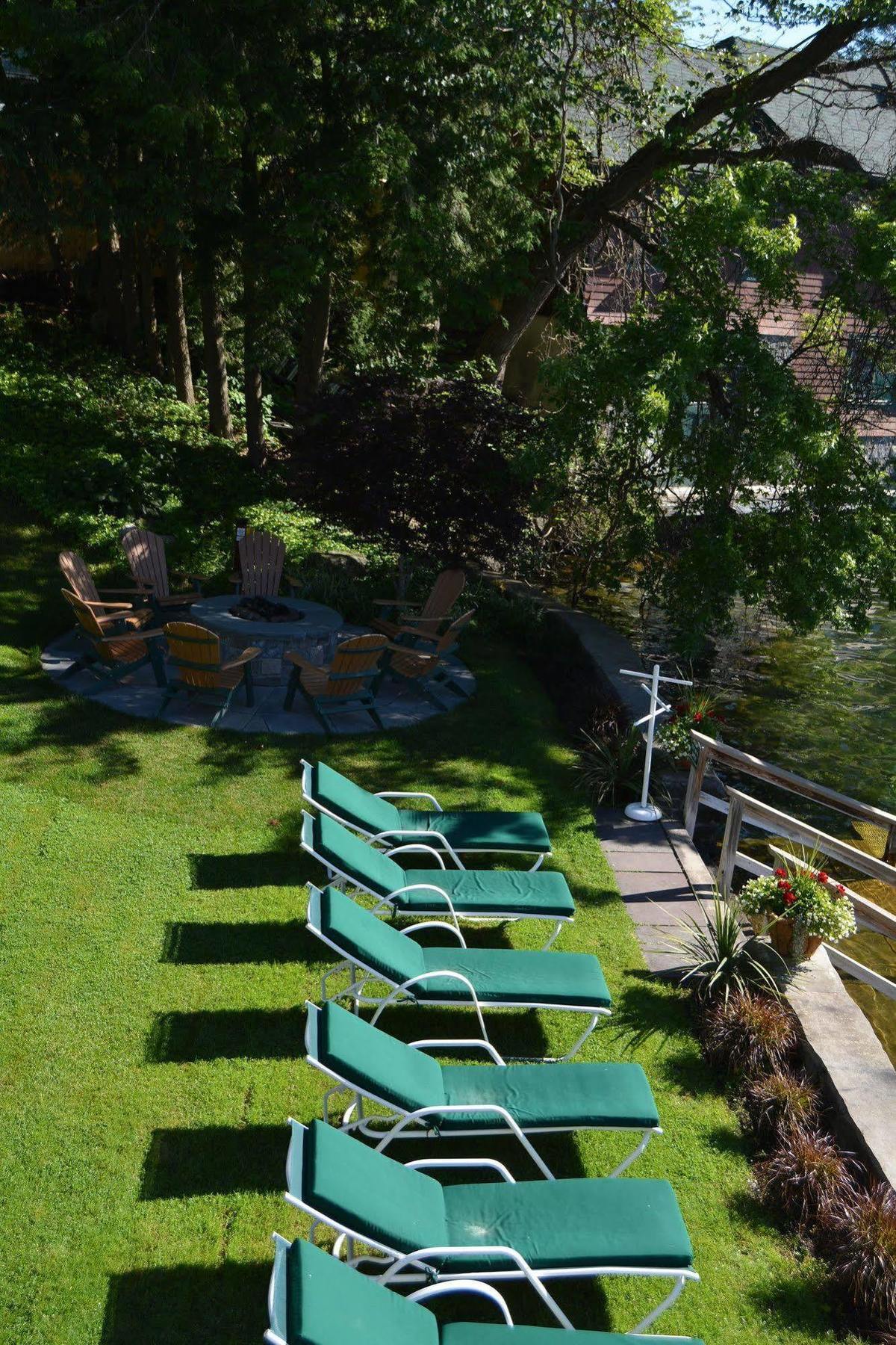 Lake George Boathouse Waterfront Lodging Bolton Landing Exteriör bild