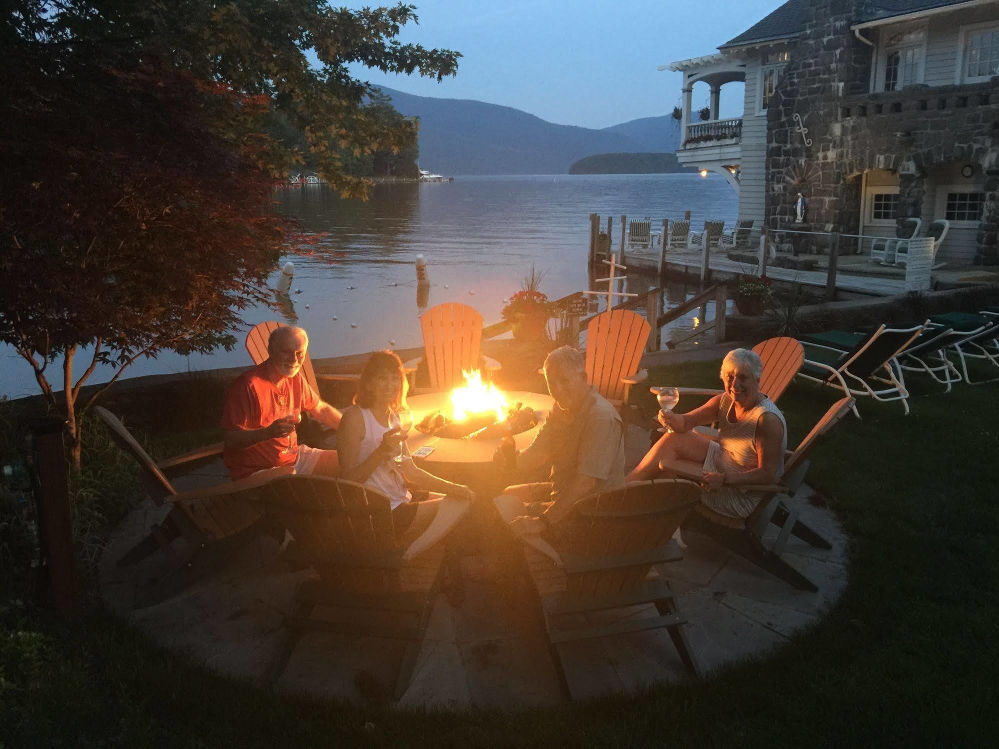 Lake George Boathouse Waterfront Lodging Bolton Landing Exteriör bild